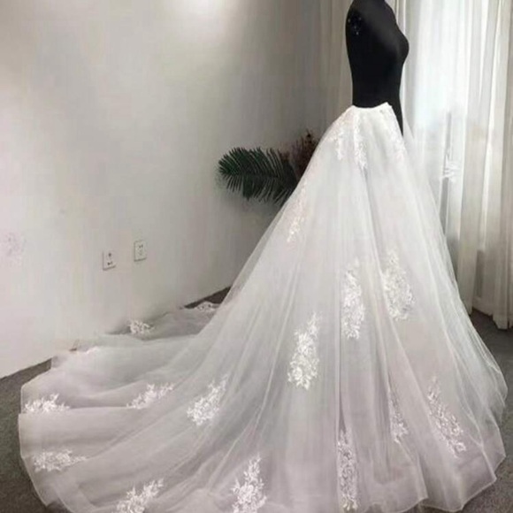 Wedding/prom gown - Picture 2 of 6